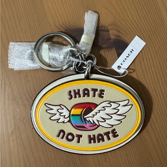 🌈 Coach Skate Not Hate Bag Charm In Rainbow Signature Canvas - Picture 3 of 8
